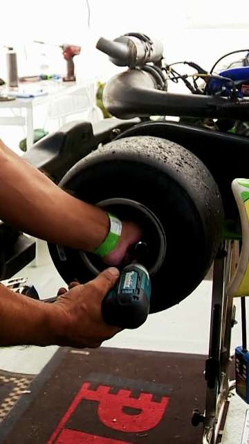 🏁🔥 Adrenalina em pista! 🔥🏁

O Campeonato de Portugal de Karting está a chegar e…
🎉 A entrada é GRATUITA! 🎉

Vem sentir a velocidade, o cheiro a borracha e a emoção das corridas ao vivo!
Traz amigos, família e vive um fim-de-semana diferente junto dos melhores pilotos nacionais.

📍 Winter Cup, Viana do Castelo
📅 1 de março

🚦 Quem vem acelerar connosco?

#CampeonatoPortugalKarting #WinterCup #OndeNascemCampeos #VianadoCastelo #CPKarting