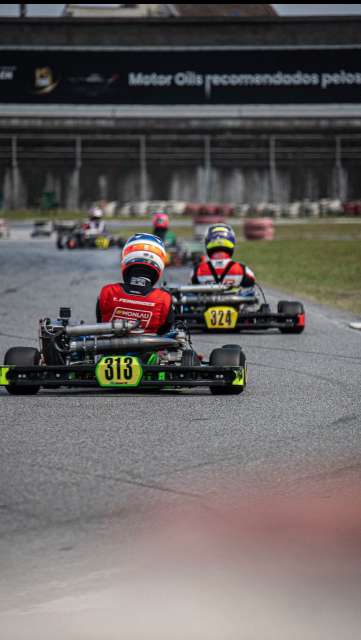 Adrenalina, ultrapassagens e decisões ao limite! 🏁🔥

Assim foi o domingo no Kartódromo de Viana do Castelo, onde ficaram decididos os vencedores da primeira prova do Campeonato de Portugal de Karting.

Reviva os melhores momentos de um dia cheio de espetáculo em pista!

#CPKarting #CampeonatoPortugalKarting #VianadoCastelo #OndeNascemCampeoes