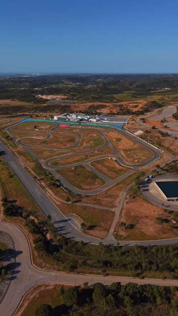 Primeiro dia do CPK em Portimão 🏁
Esperamos por todos amanhã para a prova final!!

#cpkarting #campeonatoportugalkarting #ondenascemcampeoes #portimao
