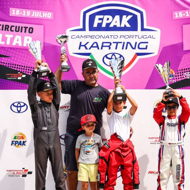 🏁 Campeonato de Portugal de Karting Toyota | Baltar 🏆

Fim de semana de grandes emoções no Kartódromo de Baltar, com muita competitividade, talento e excelentes corridas.

Parabéns a todos os vencedores desta jornada:

🥇 Cadete – José Gonçalves
🥇 X30 Mini – Lourenço Antunes
🥇 X30 Mini U10 – Artur Loureiro
🥇 Júnior – Duarte Alves
🥇 X30 Sénior – António Macedo
🥇 KZ2 – Mário Borges
🥇 KZ2 Master - João Santos
🥇 X30 Super Shifter – João Dias

Parabéns também a todos os pilotos, equipas, mecânicos, organização e famílias que contribuíram para mais um fim de semana de excelência no karting nacional.

Até à próxima jornada! 🏁🇵🇹