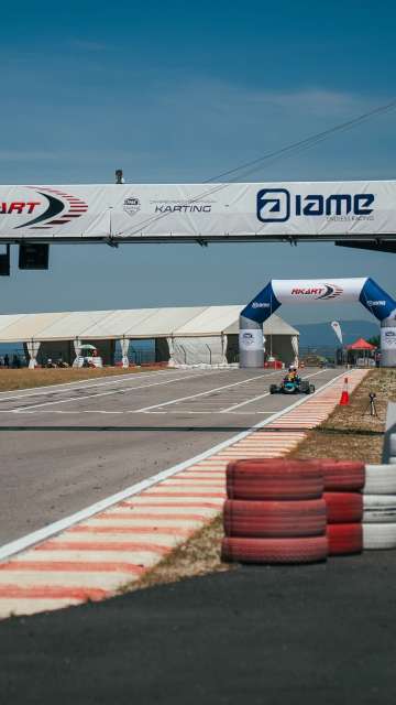 Olá agosto!
O mês das férias e dos treinos para a Final do Campeonato Portugal de Karting em Braga!

🔜 5 e 6 de setembro
🏎Kartódromo Internacional de Braga
🏁Entrada gratuita

#DesportoMotorizado #CPKarting #CampeonatoPortugalKarting #Braga #FinalCPK #OndeNascemCampeoes #Categorias #Pilotos